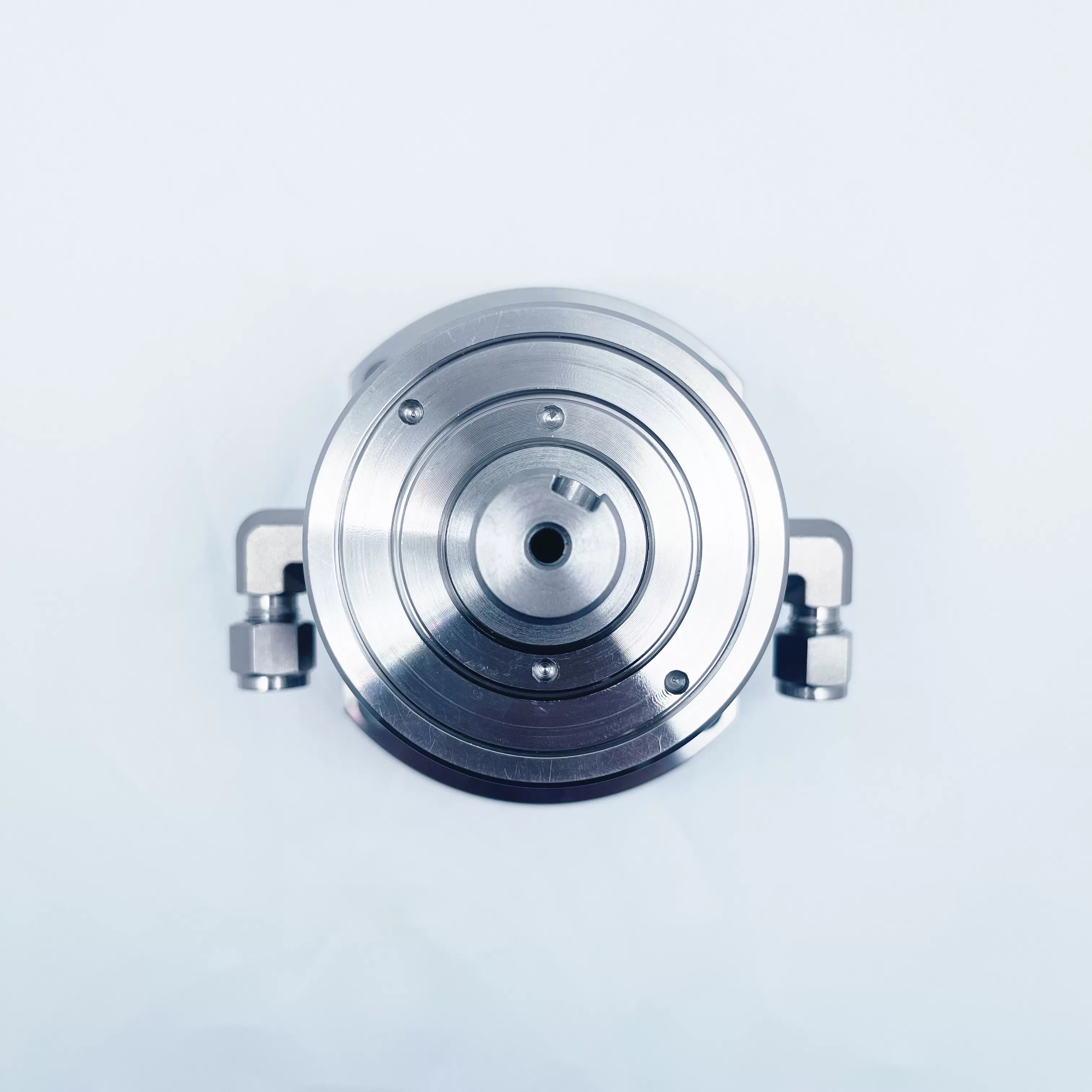 sfg020whc10 water cooling feedthrough with flange mounting and heavy duty solid shaft5